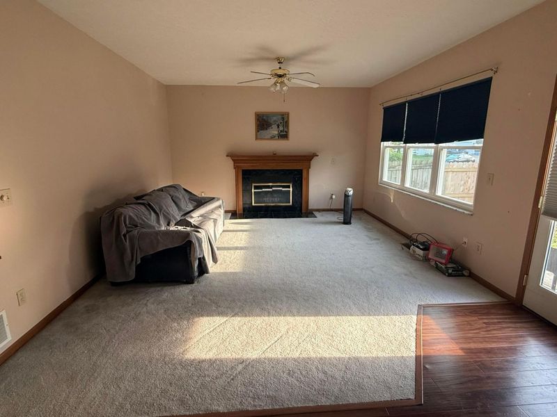 318 Eddington Drive, Pataskala, OH 43062 Photo 6