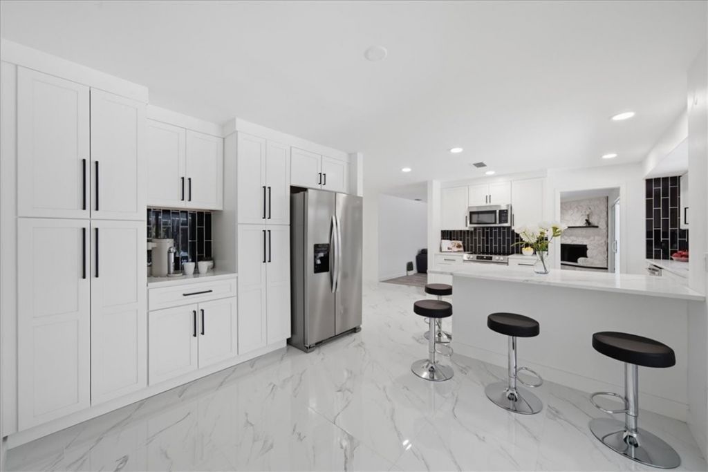 4384 SW 2nd Square Sw, Vero Beach, FL 32968 Photo