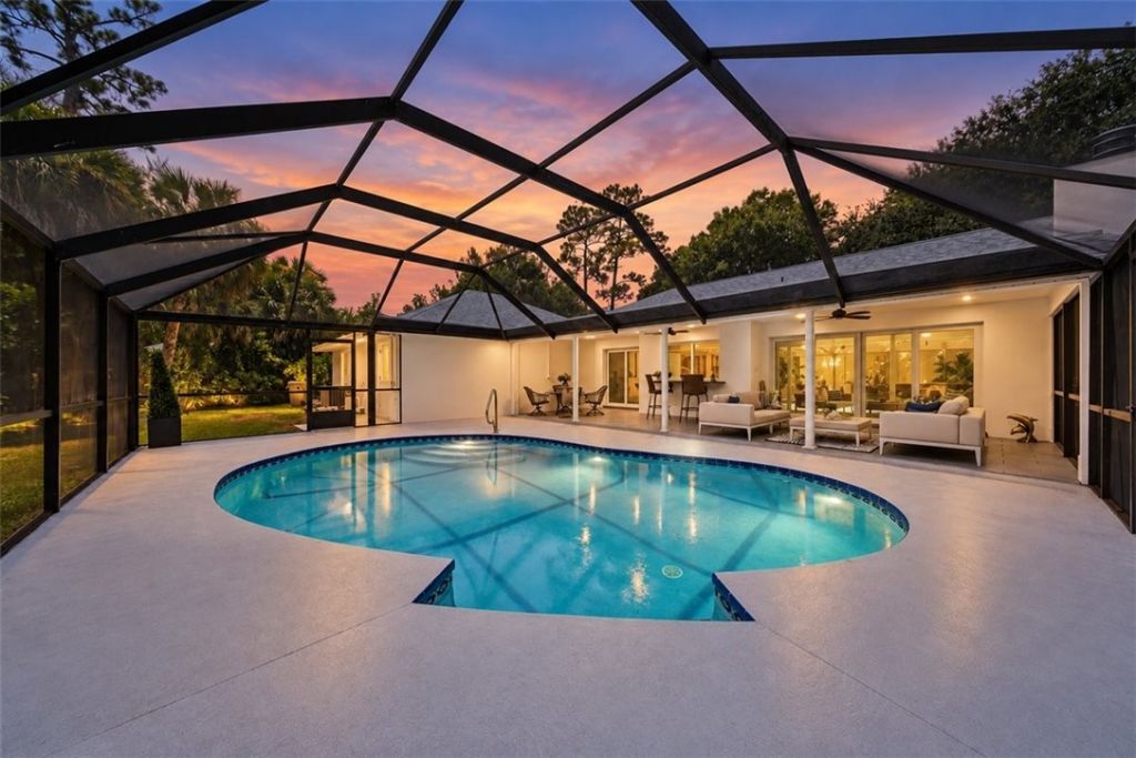 4384 SW 2nd Square Sw, Vero Beach, FL 32968 Photo
