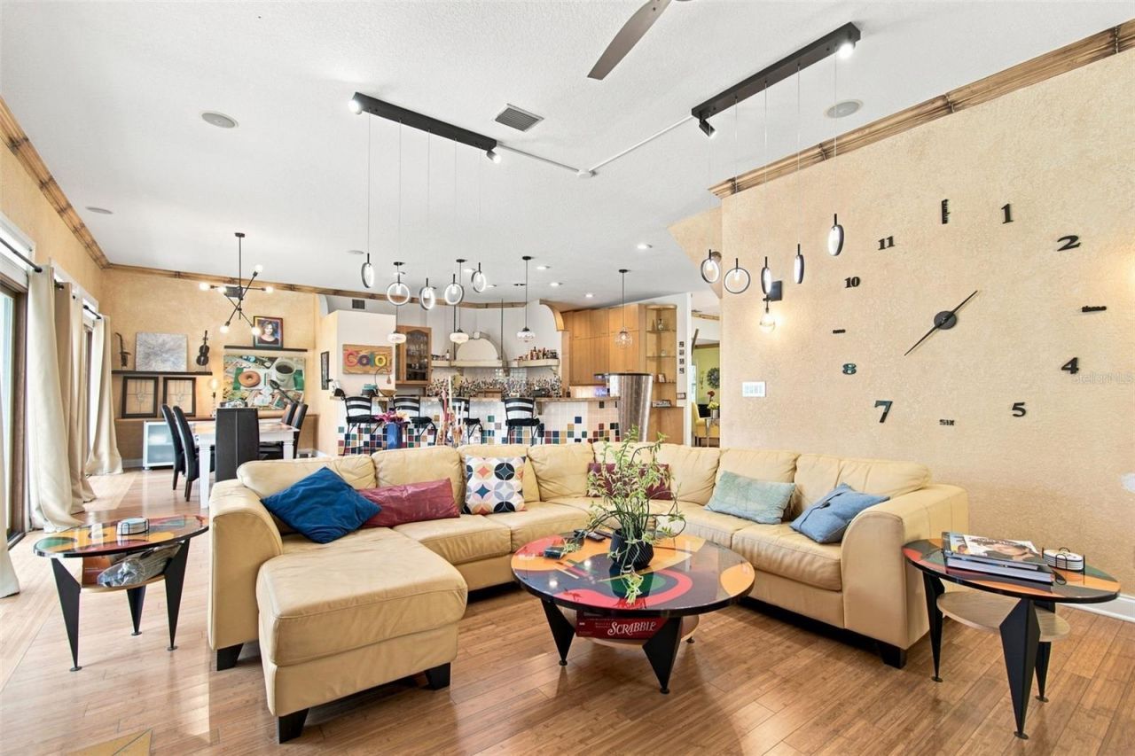 1401 45th Avenue N, Saint Petersburg, FL 33703 Photo