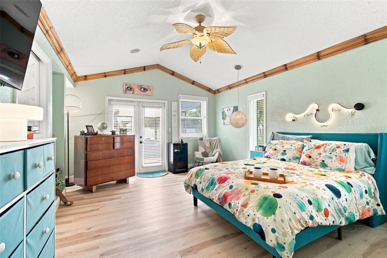 1401 45th Avenue N, Saint Petersburg, FL 33703 Photo