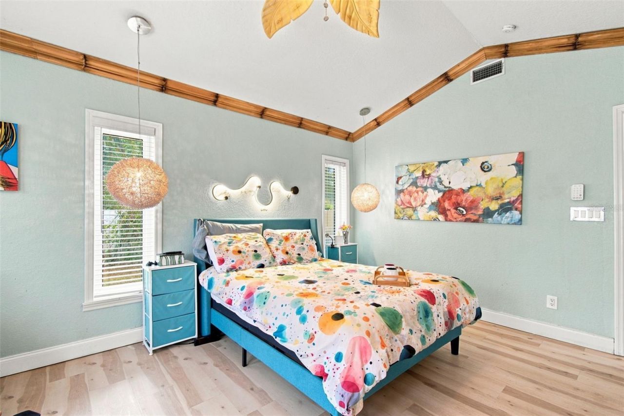 1401 45th Avenue N, Saint Petersburg, FL 33703 Photo