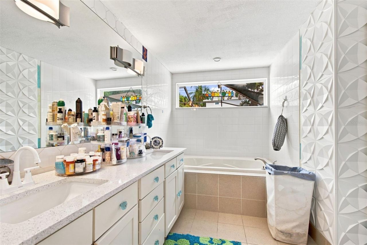 1401 45th Avenue N, Saint Petersburg, FL 33703 Photo