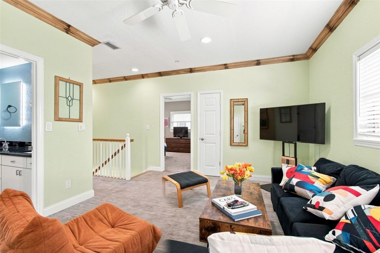 1401 45th Avenue N, Saint Petersburg, FL 33703 Photo