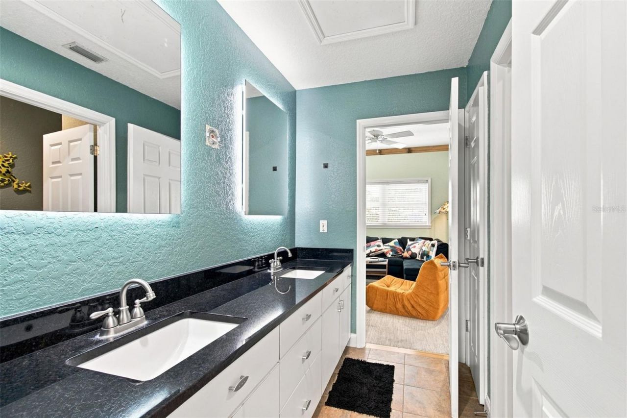 1401 45th Avenue N, Saint Petersburg, FL 33703 Photo