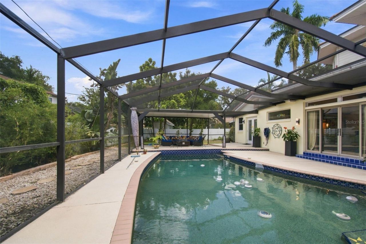 1401 45th Avenue N, Saint Petersburg, FL 33703 Photo