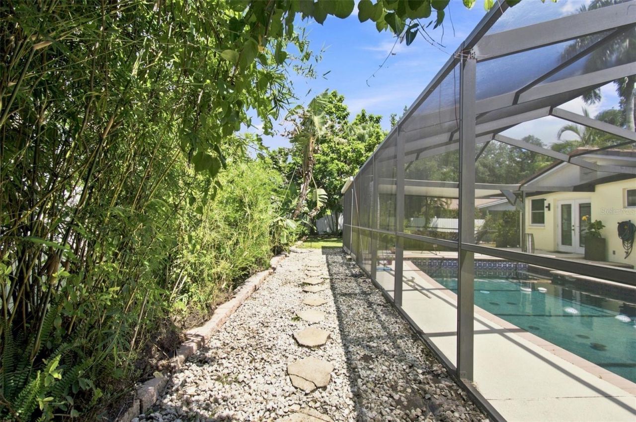 1401 45th Avenue N, Saint Petersburg, FL 33703 Photo