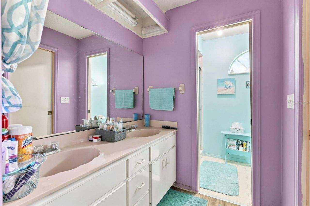 7833 38th Court E, Sarasota, FL 34243 Photo