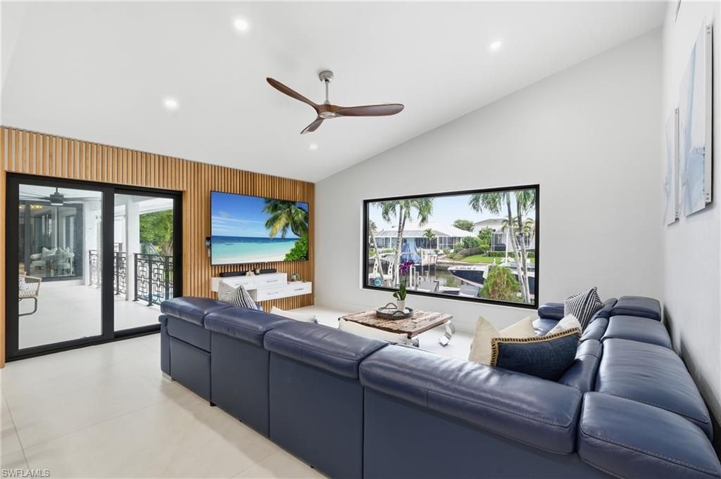 910 Beaver Ct, Marco Island, FL 34145 Photo