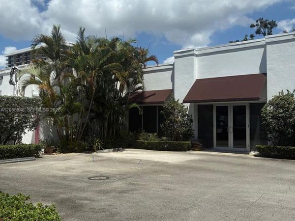 105, 111, 119 NE 21 Street , Miami, FL 33137