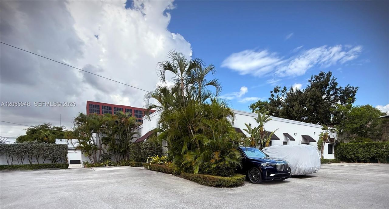 105, 111, 119 NE 21 Street, Miami, FL 33137 Photo