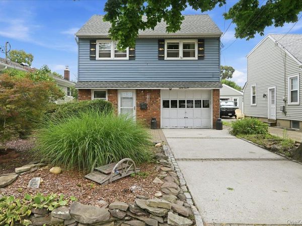 37 Cherry Street , Massapequa, NY 11758
