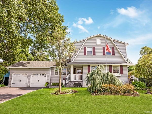 60 Jaycox Avenue , Islip, NY 11751