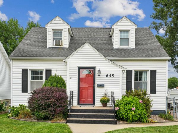 645 O'Neill Street, Dubuque, IA 52001