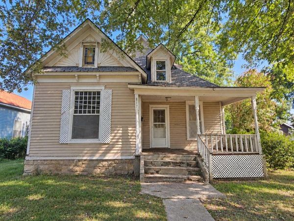 817 W Locust Street , Springfield, MO 65803