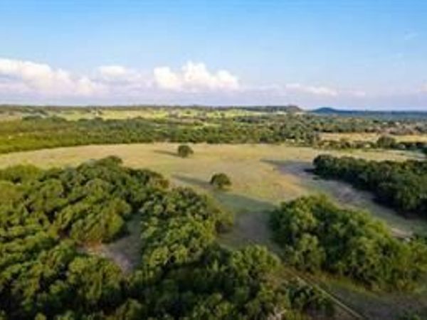518 County Road 1403, Lometa, TX 76853