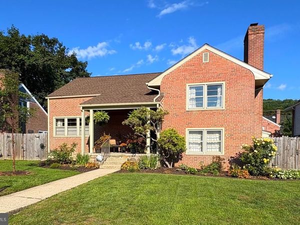 912 PENNDALE AVENUE, READING, PA 19606