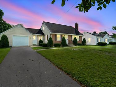 389 Abbott St, Springfield, MA 01118
