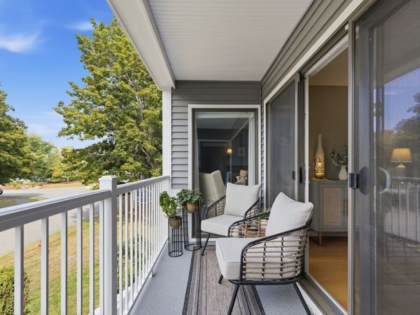 1100 Salem Street, Unit 32, Lynnfield, MA 01940