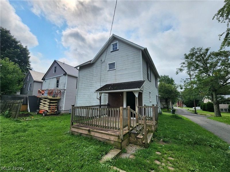115 W Pine Street, Lisbon, OH 44432 Photo 2