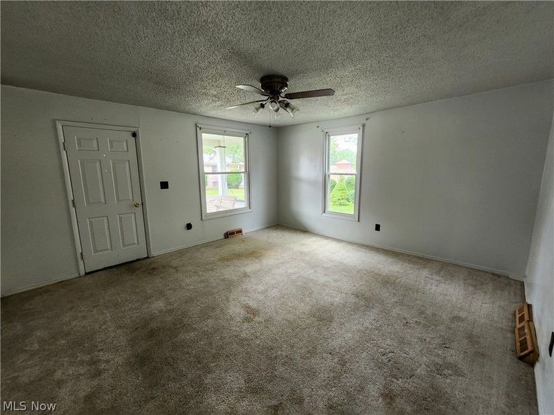 115 W Pine Street, Lisbon, OH 44432 Photo 9