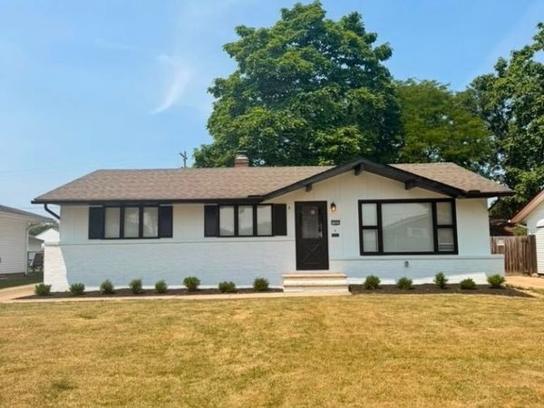 1262 Golden Gate Boulevard , Mayfield Heights, OH 44124