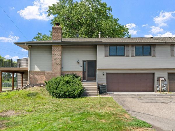 4112 Sylvia Lane S, Shoreview, MN 55126