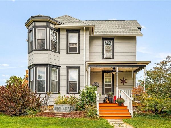 133 E High Avenue, STOCKTON, IL 61085