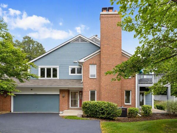 1545 N Courtland Drive , Arlington Heights, IL 60004