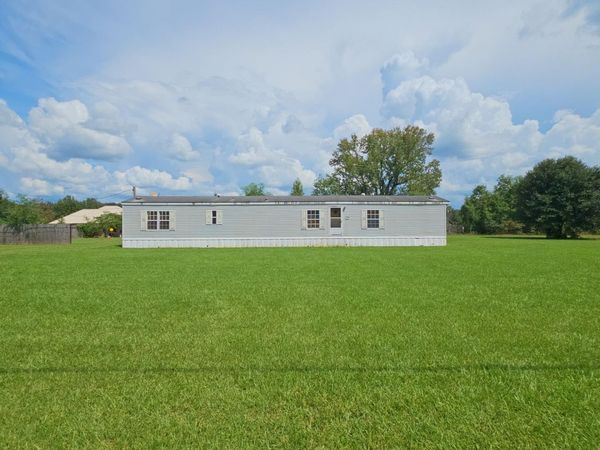 22424 Jacocks Rd, Slaughter, LA 70777