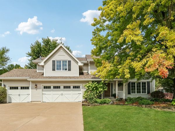 12851 Walnut Ridge Drive, Clive, IA 50325