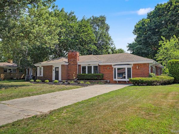2313 Saint Joseph Street , West Bloomfield Township, Mi 48324