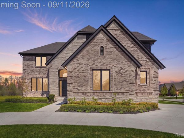 11963 Forest Brook Drive , Washington Township, Mi 48094