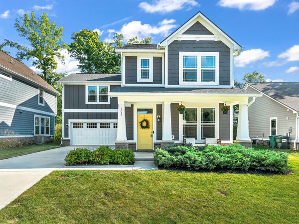 103 Thomas Point Drive , Fortville, IN 46040