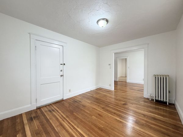 8 Kent St, Unit 1R, Quincy, MA 02169