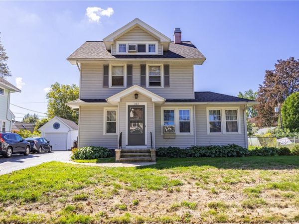 303 Somershire Drive, Rochester, NY 14617