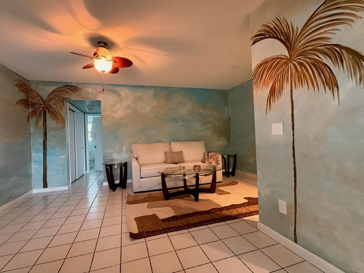 9 N Birch Road, Unit 402, Fort Lauderdale, FL 33304 Photo