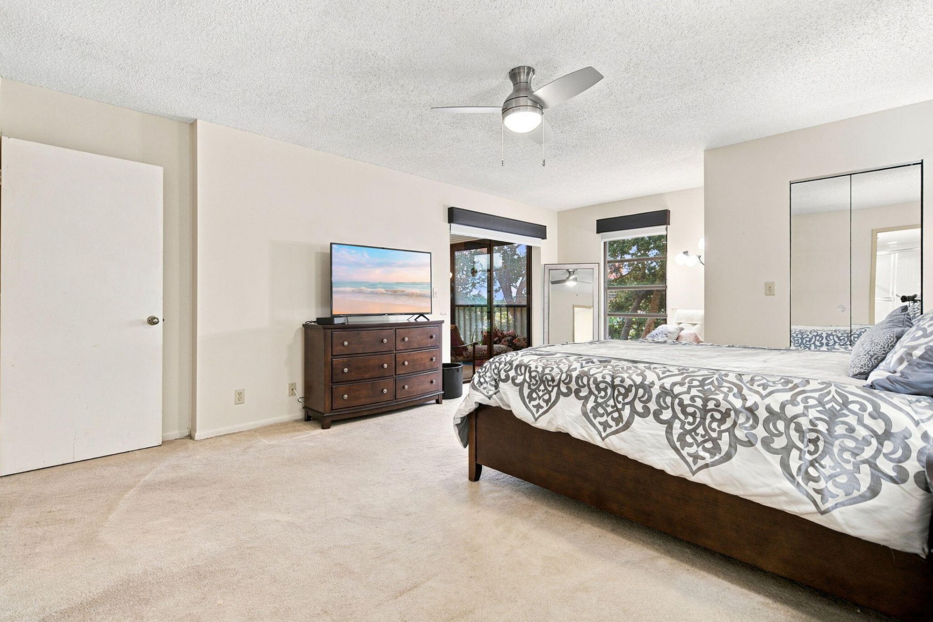 7290 Kinghurst Drive, Unit 403, Delray Beach, FL 33446 Photo