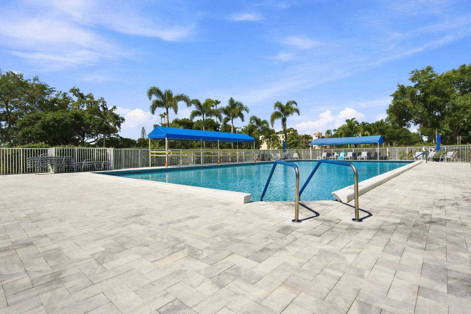 7290 Kinghurst Drive, Unit 403, Delray Beach, FL 33446 Photo