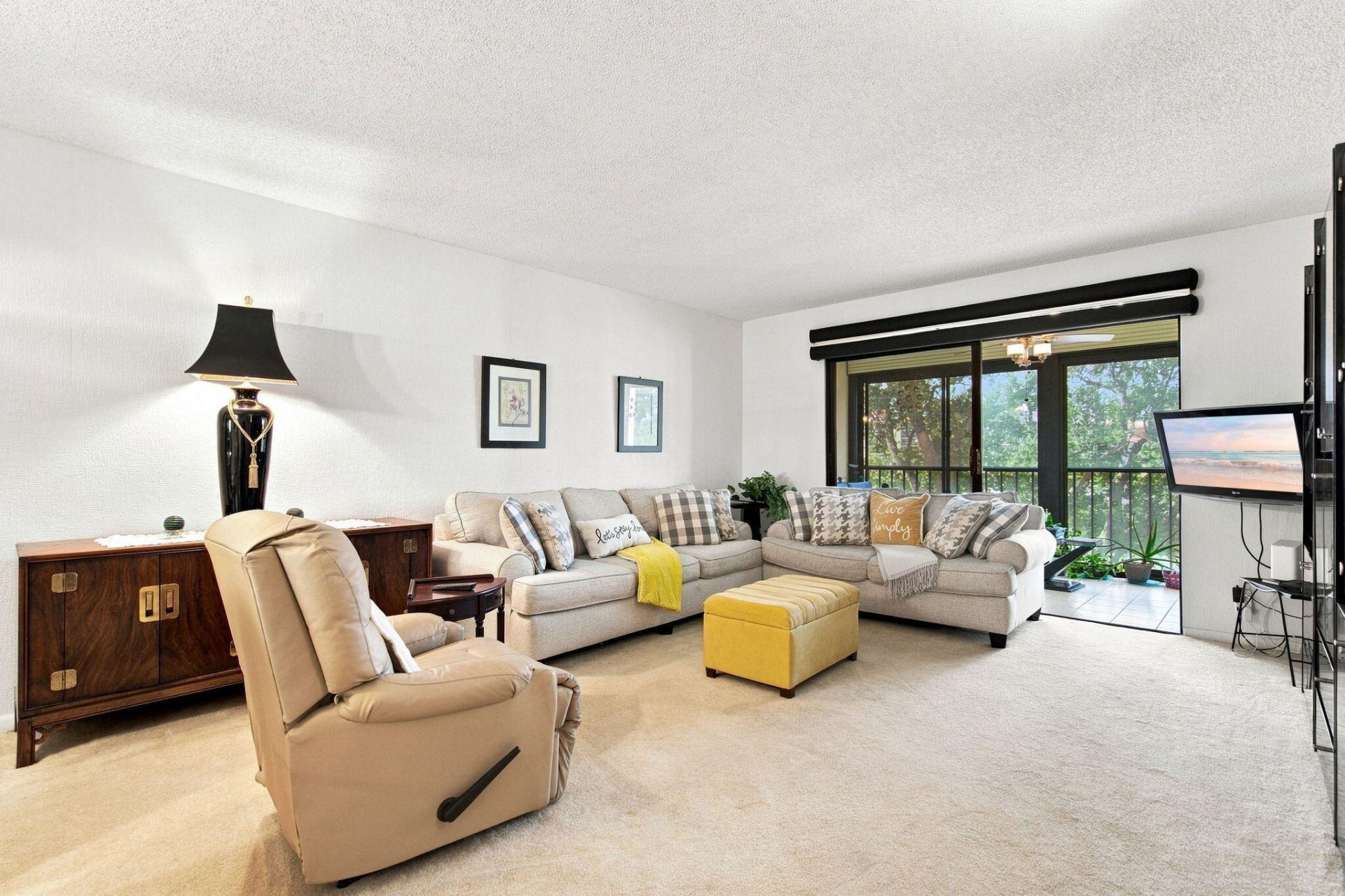 7290 Kinghurst Drive, Unit 403, Delray Beach, FL 33446 Photo