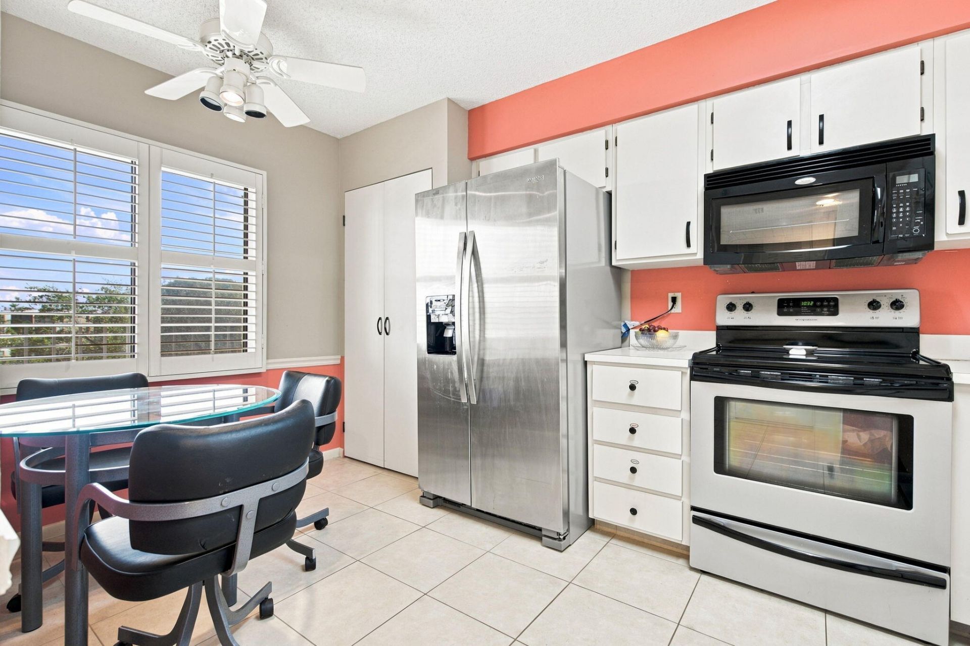 7290 Kinghurst Drive, Unit 403, Delray Beach, FL 33446 Photo