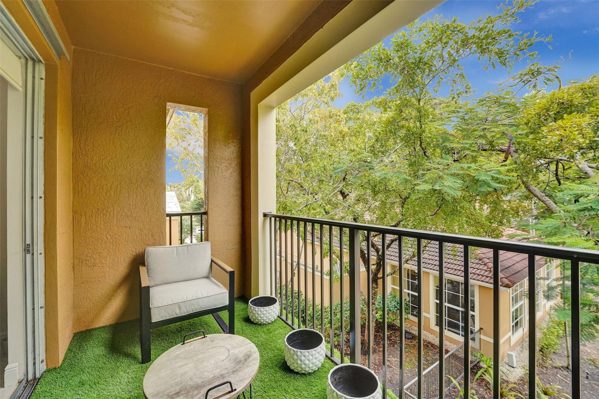 7940 N Nob Hill Road, Unit 304, Tamarac, FL 33321 Photo