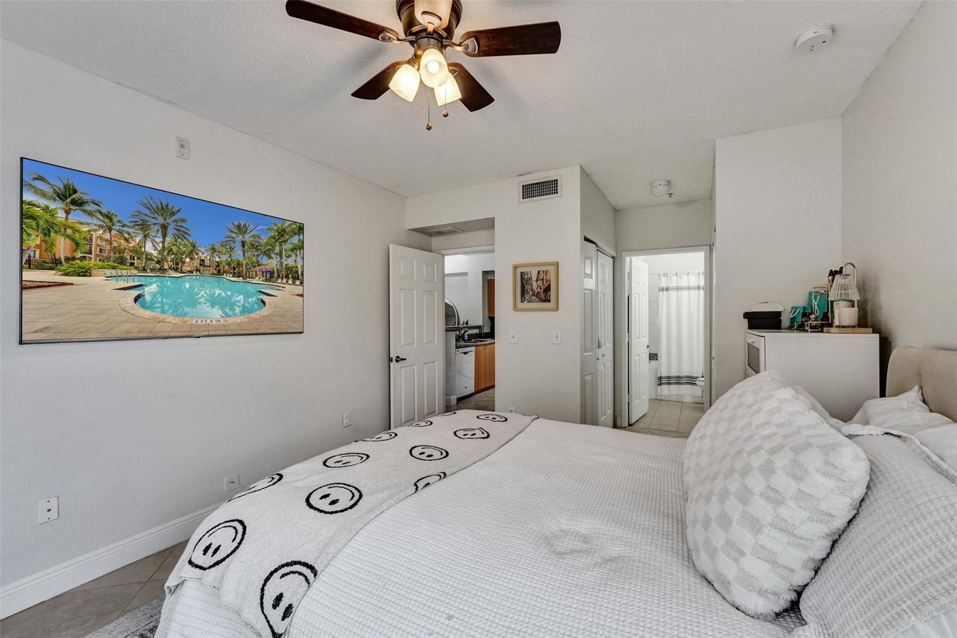 7940 N Nob Hill Road, Unit 304, Tamarac, FL 33321 Photo