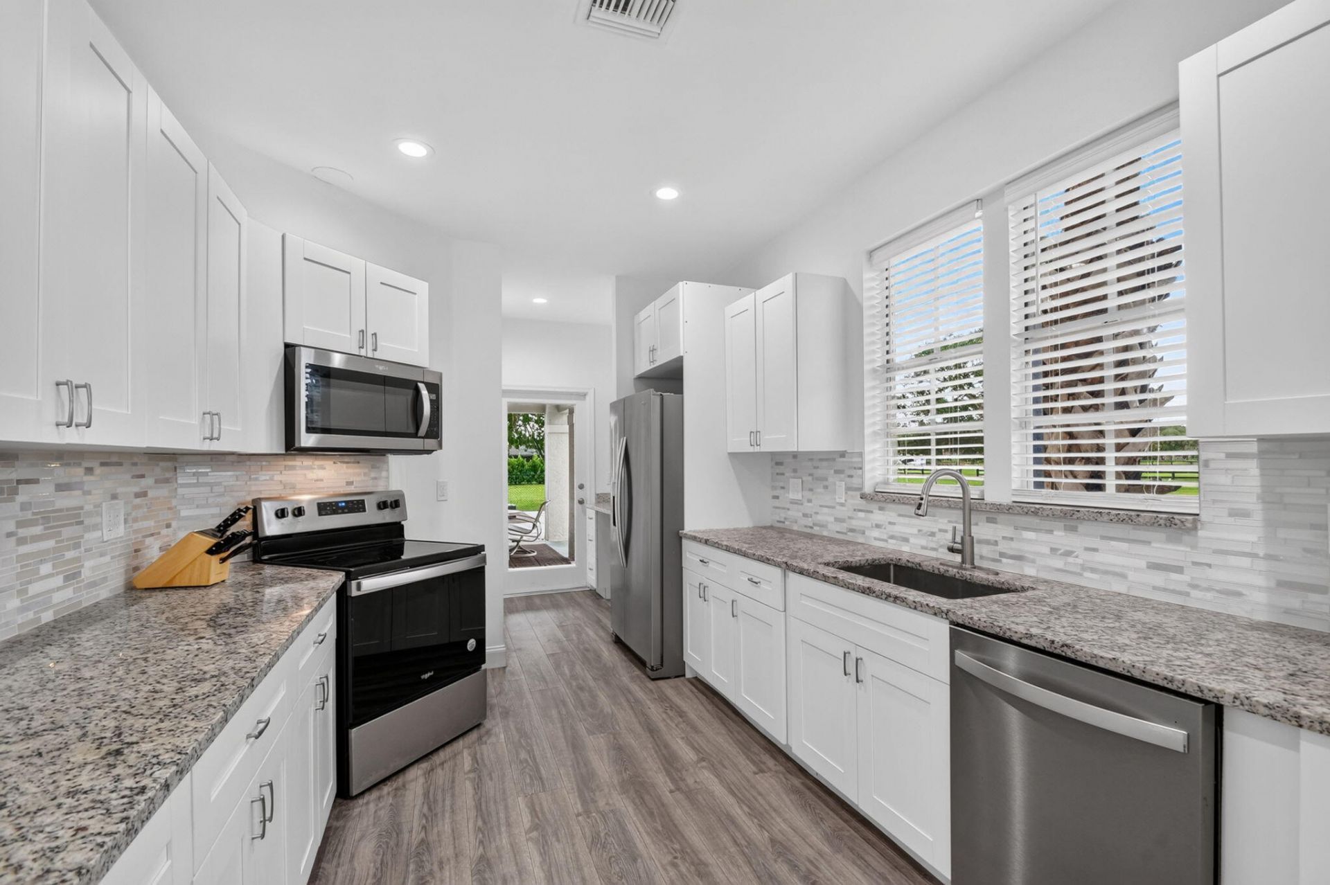 876 Cindy Cir Lane, Wellington, FL 33414 Photo