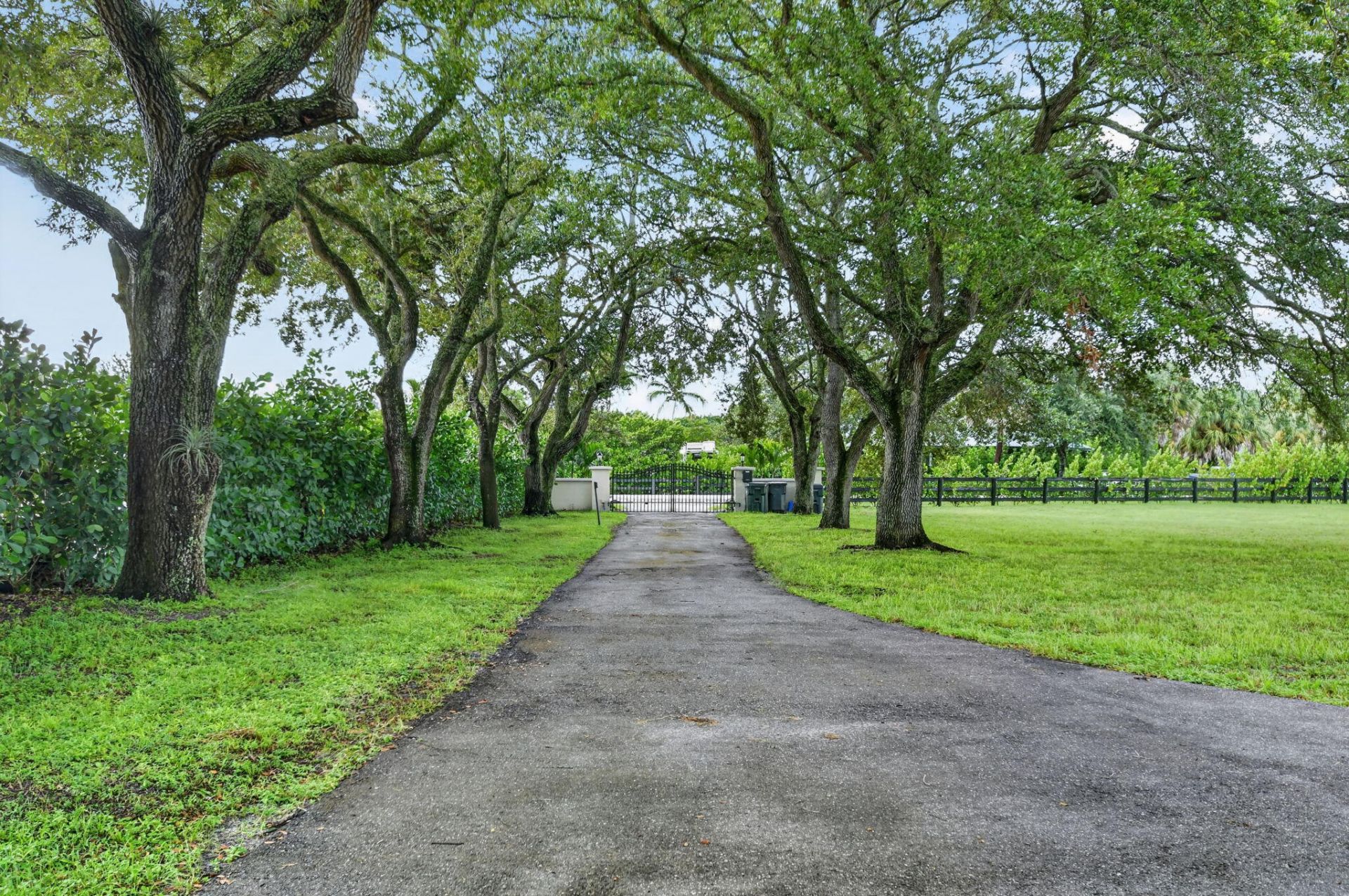876 Cindy Cir Lane, Wellington, FL 33414 Photo