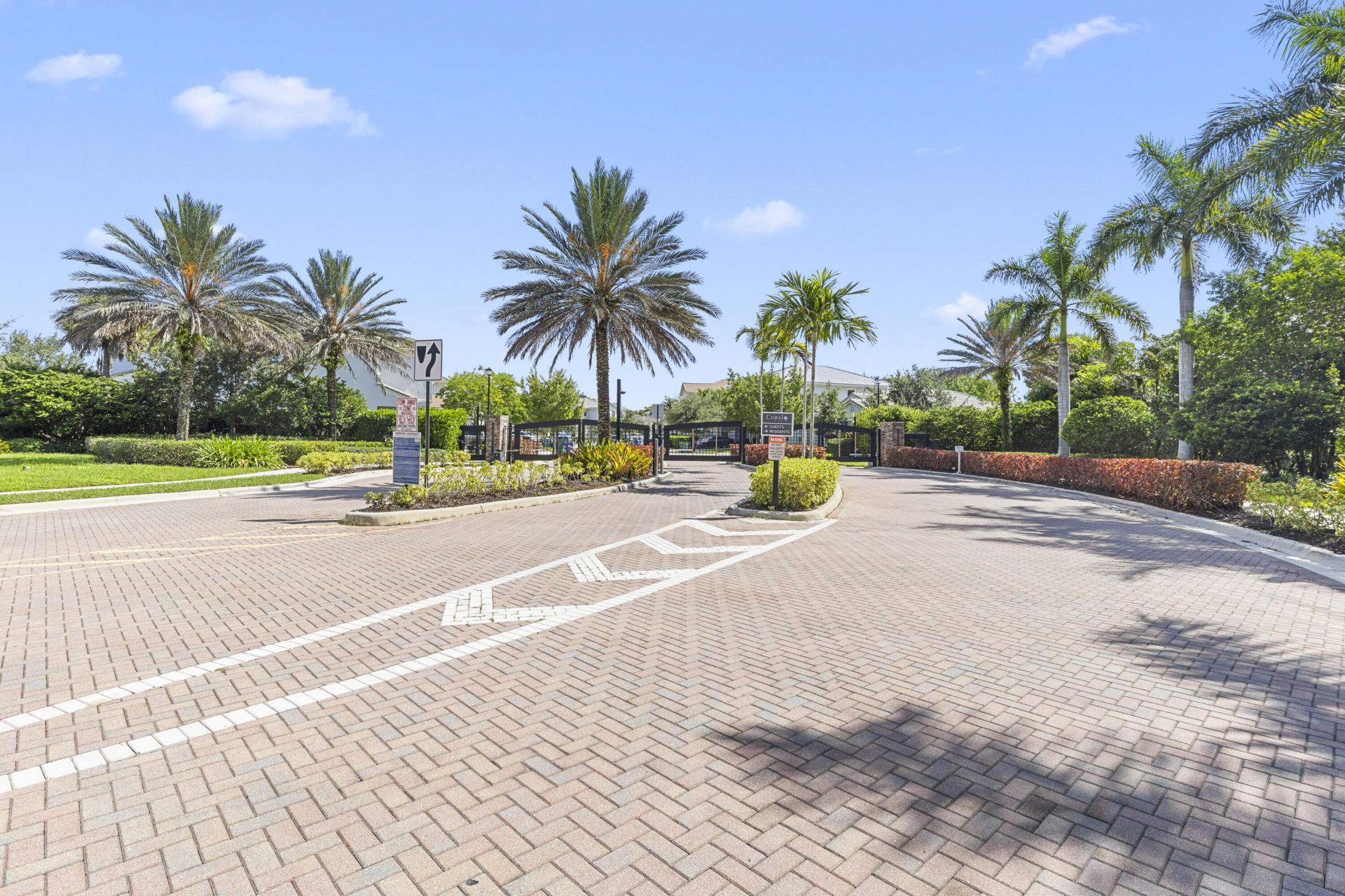3764 NW 89th Way, Coral Springs, FL 33065 Photo