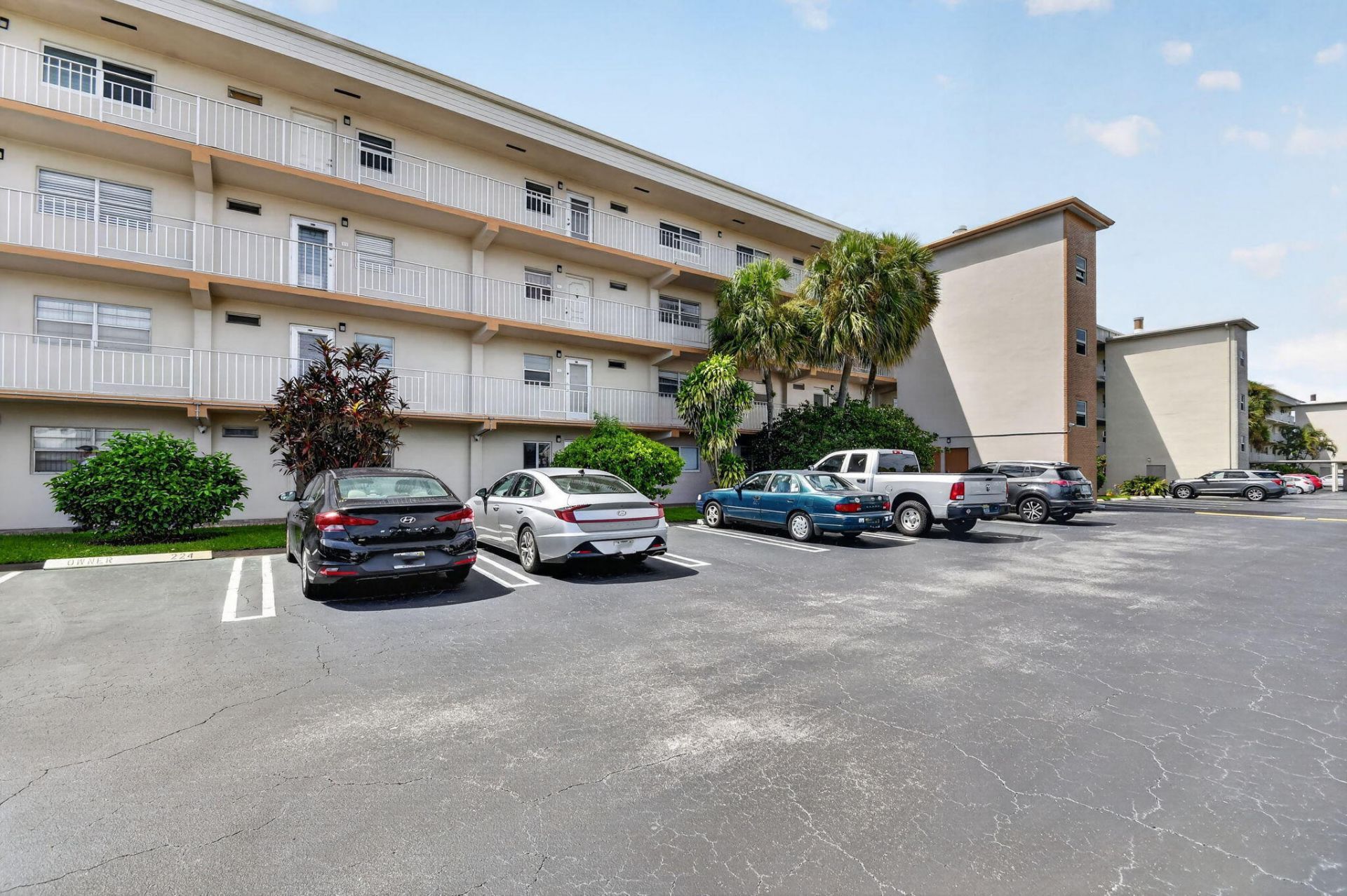 230 NE 26th Avenue, Unit 412, Boynton Beach, FL 33435 Photo