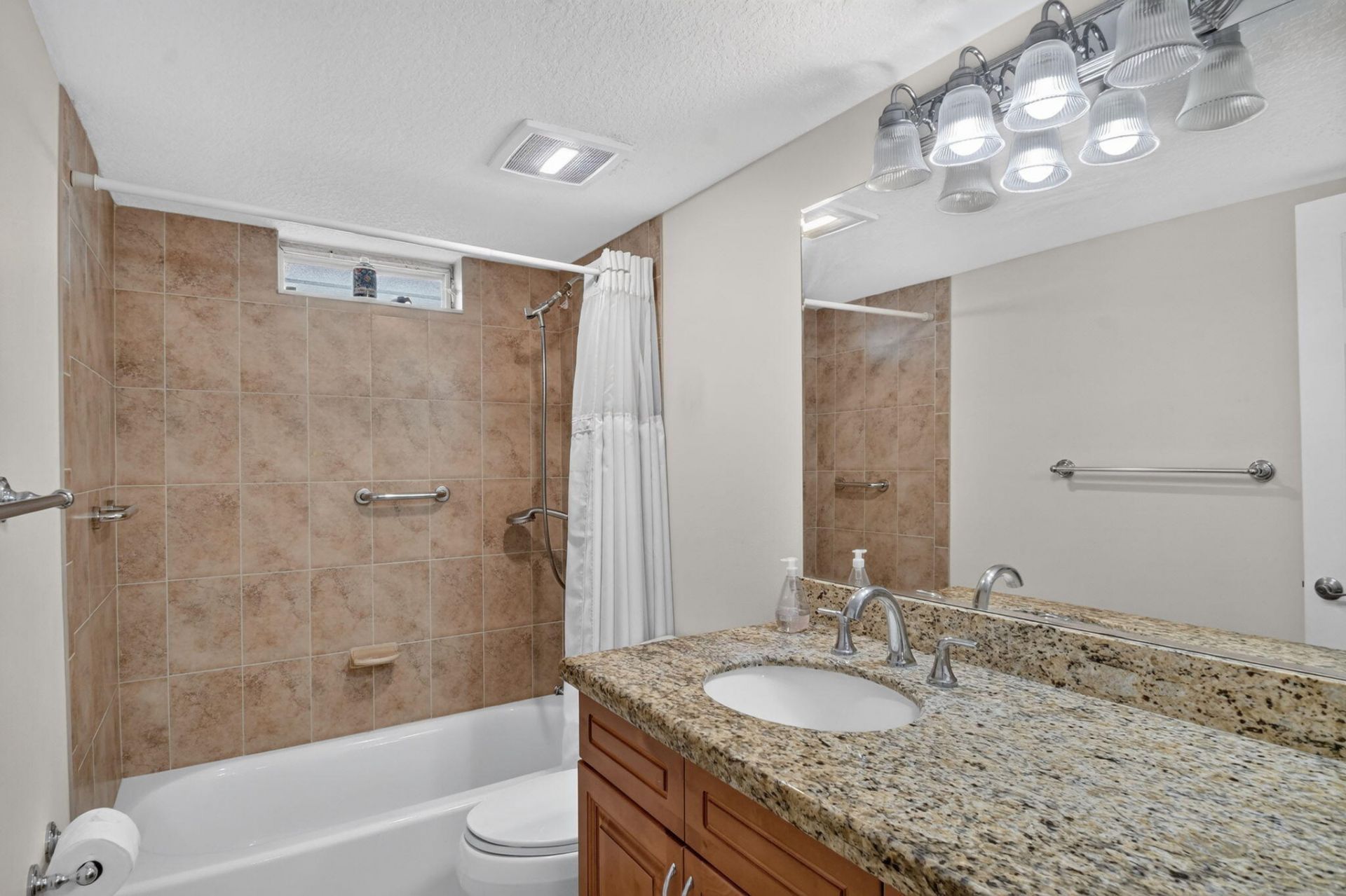 230 NE 26th Avenue, Unit 412, Boynton Beach, FL 33435 Photo