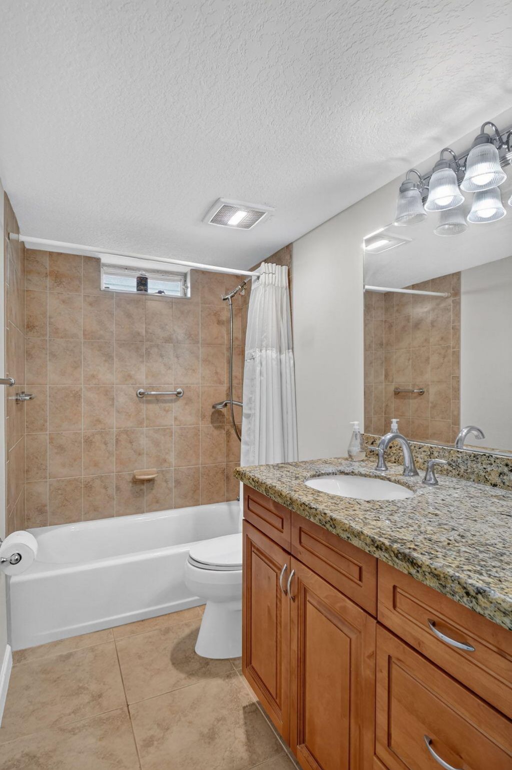 230 NE 26th Avenue, Unit 412, Boynton Beach, FL 33435 Photo