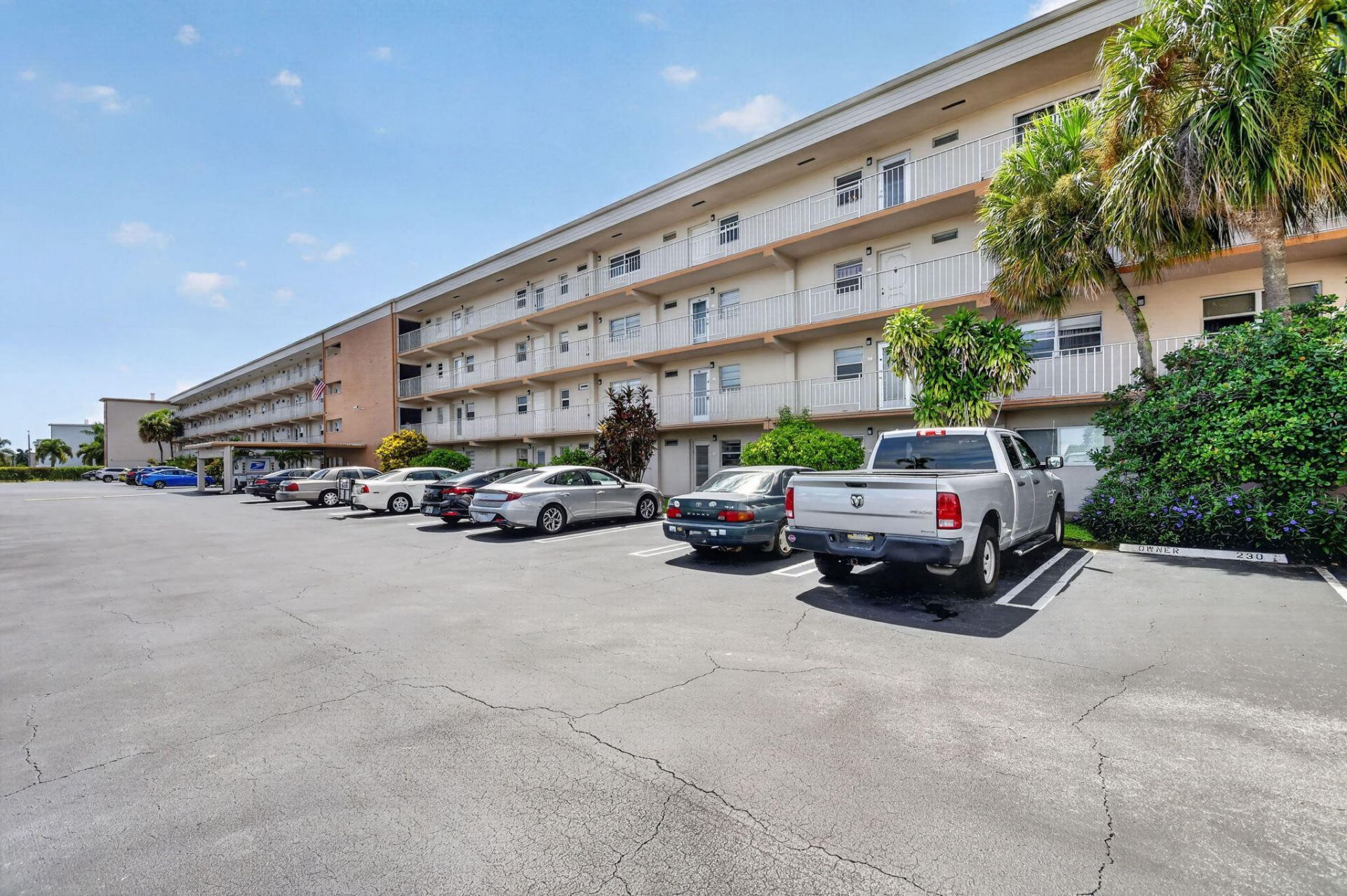 230 NE 26th Avenue, Unit 412, Boynton Beach, FL 33435 Photo